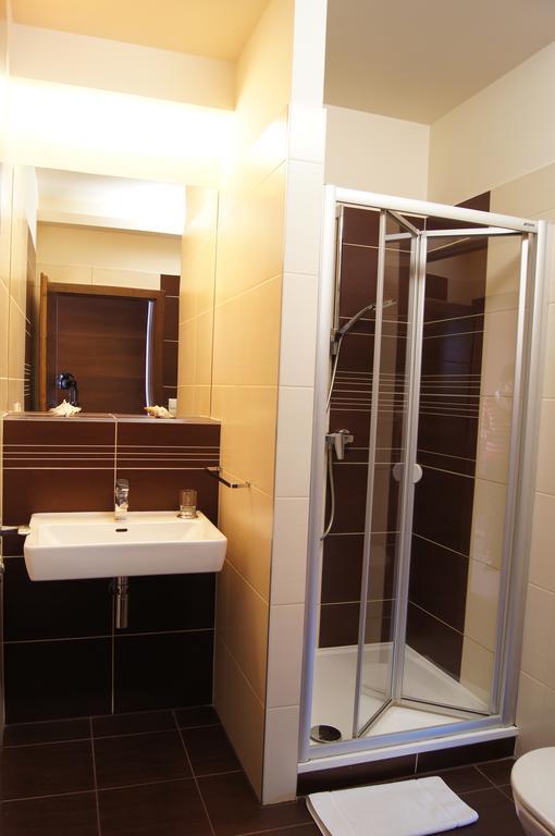 Pension Inspirace A Wellness Self Check-In Колин Экстерьер фото